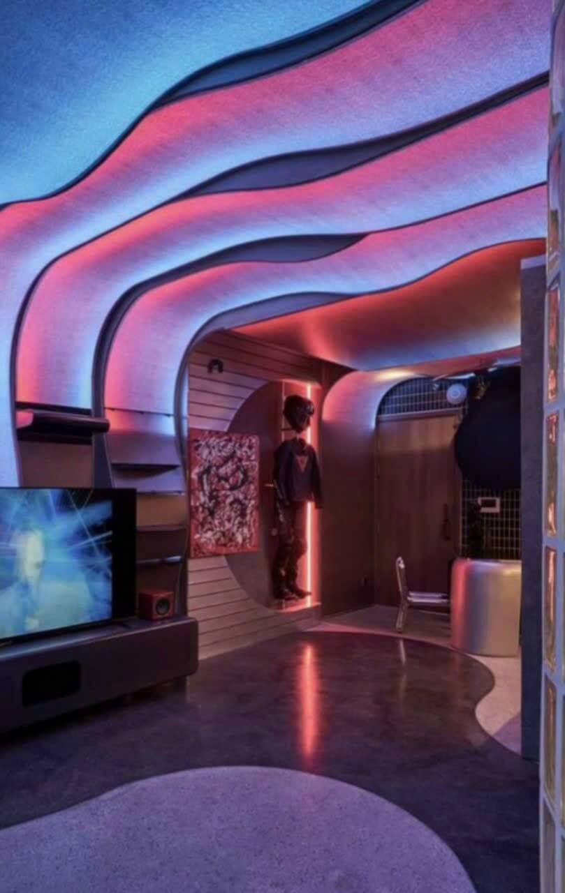 ảnh sản phẩm Đèn Trần Xuyên Sáng – Sự Kết Hợp Hoàn Hảo Giữa Thẩm Mỹ và Chức Năng