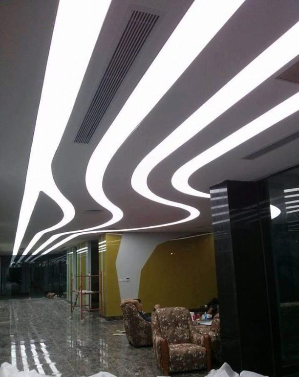 ảnh sản phẩm Đèn Trần Xuyên Sáng – Sự Kết Hợp Hoàn Hảo Giữa Thẩm Mỹ và Chức Năng